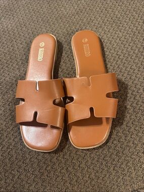 Women's RIHERO Tan Slide Sandals